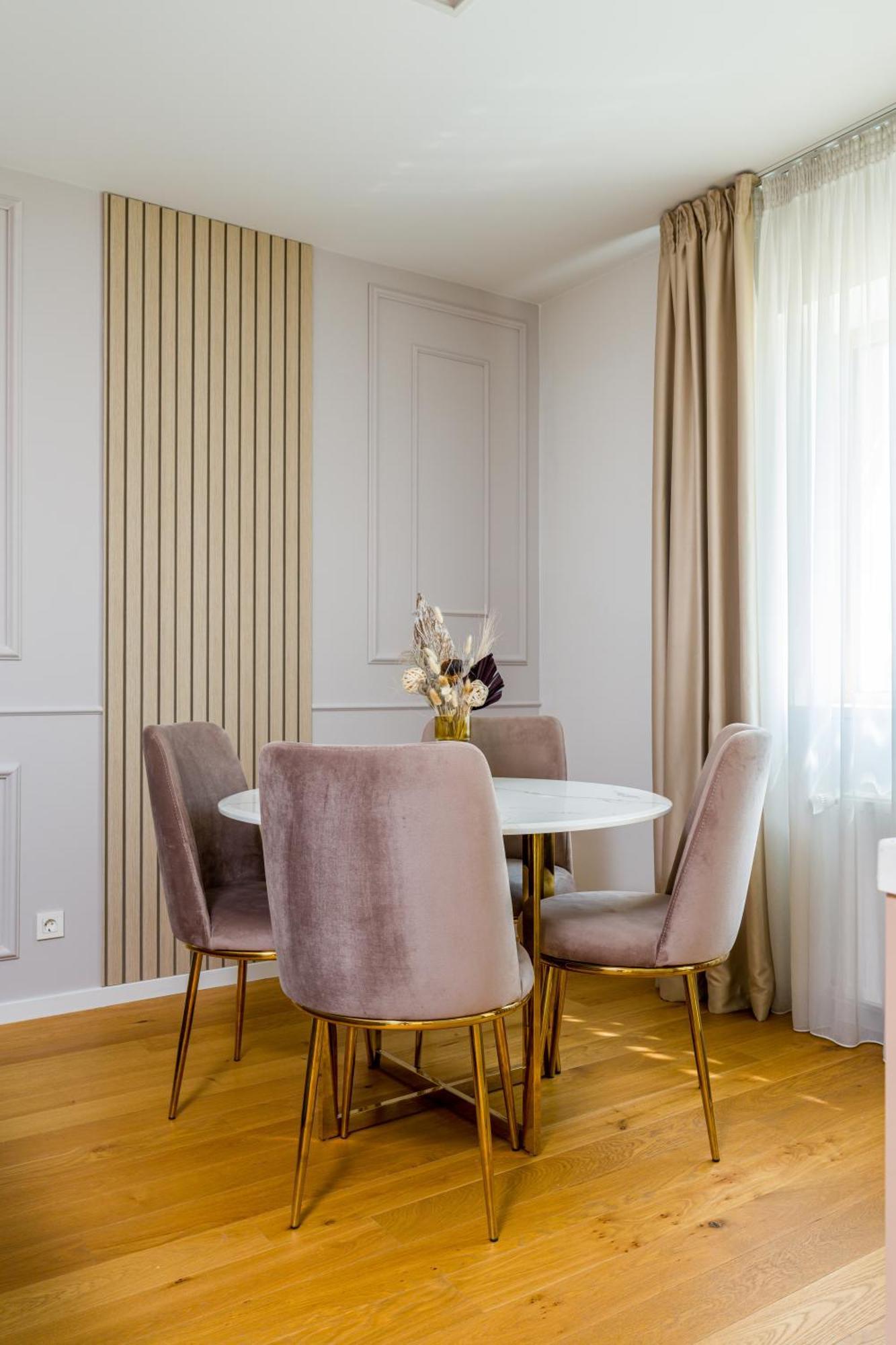 Mido Aviatie Park Apartments With Private Parking & Self Check-In Bucharest Exterior photo