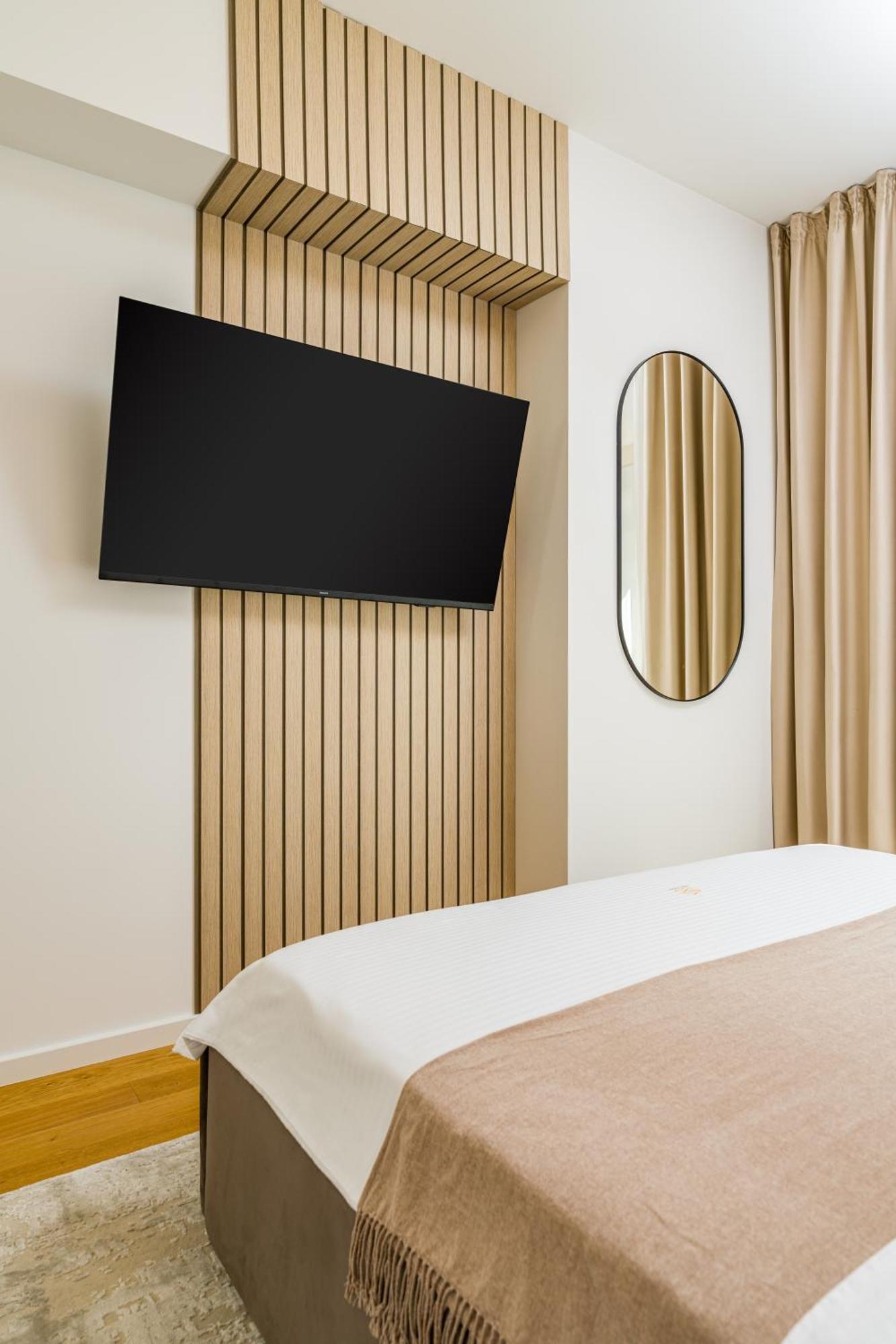Mido Aviatie Park Apartments With Private Parking & Self Check-In Bucharest Exterior photo